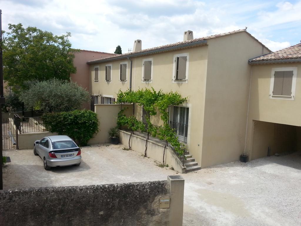 Les Studios Proche Du Mont Ventoux Mazan Exterior foto
